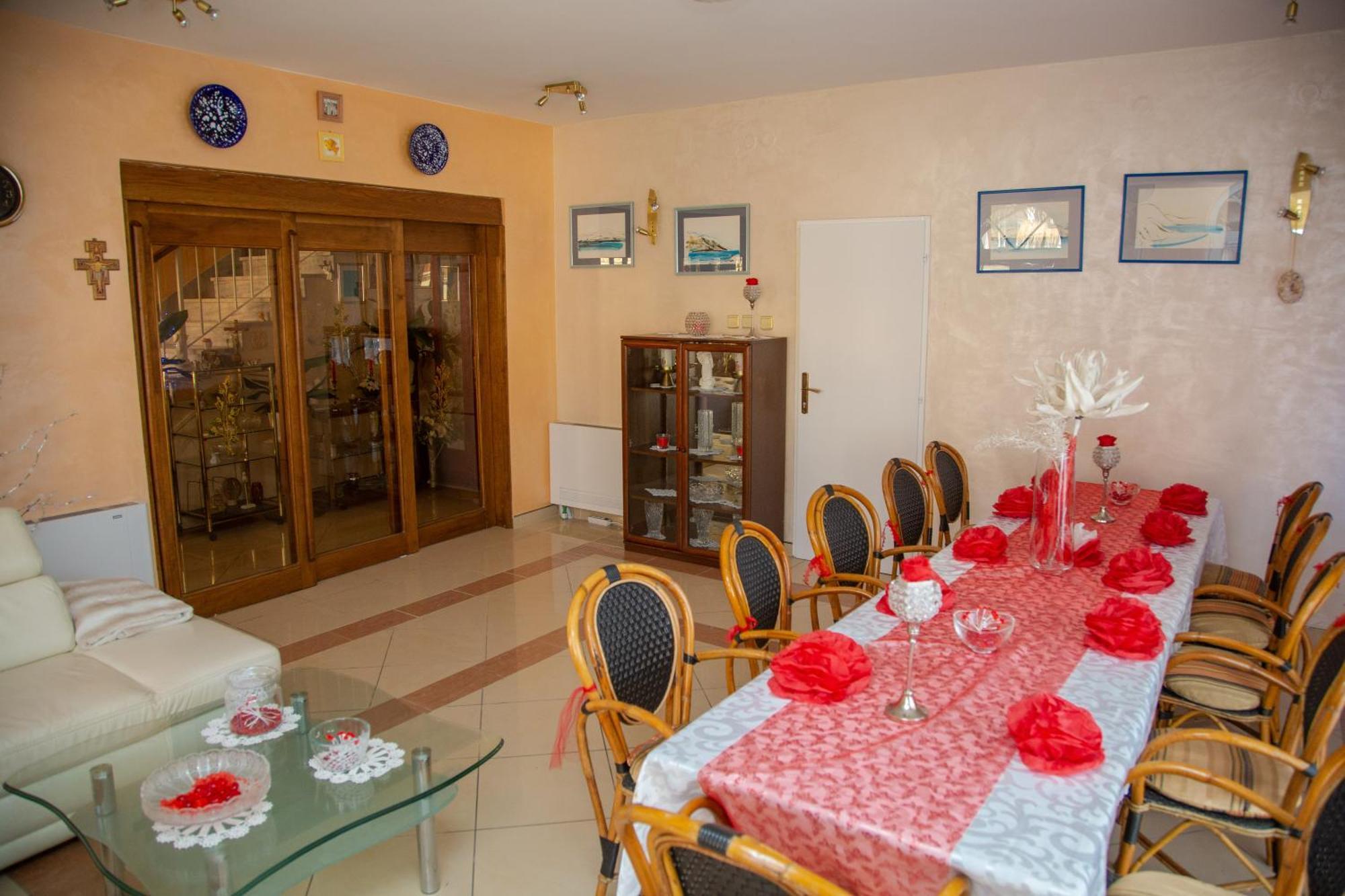 Pool Mansion Magnolia - Comfort Rooms Novalja Εξωτερικό φωτογραφία