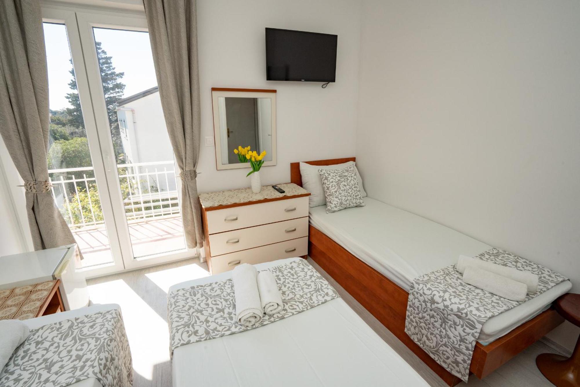 Pool Mansion Magnolia - Comfort Rooms Novalja Εξωτερικό φωτογραφία