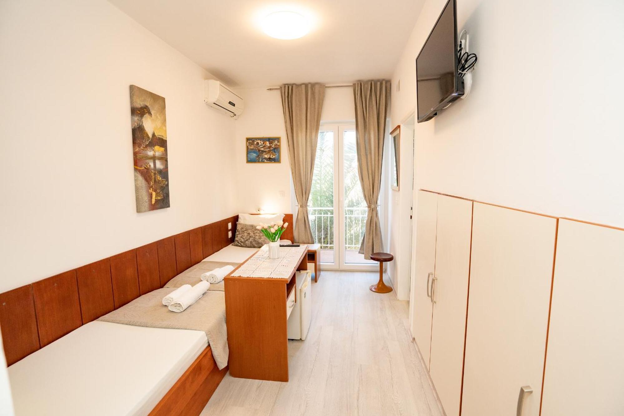 Pool Mansion Magnolia - Comfort Rooms Novalja Εξωτερικό φωτογραφία
